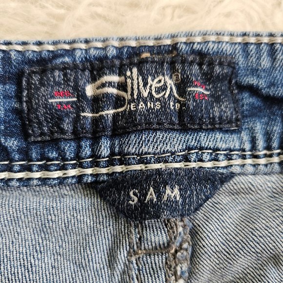 Silver Jeans Women's Blue Distress Denim Sam Shorts W27/L4 1/2 - Picture 8 of 11